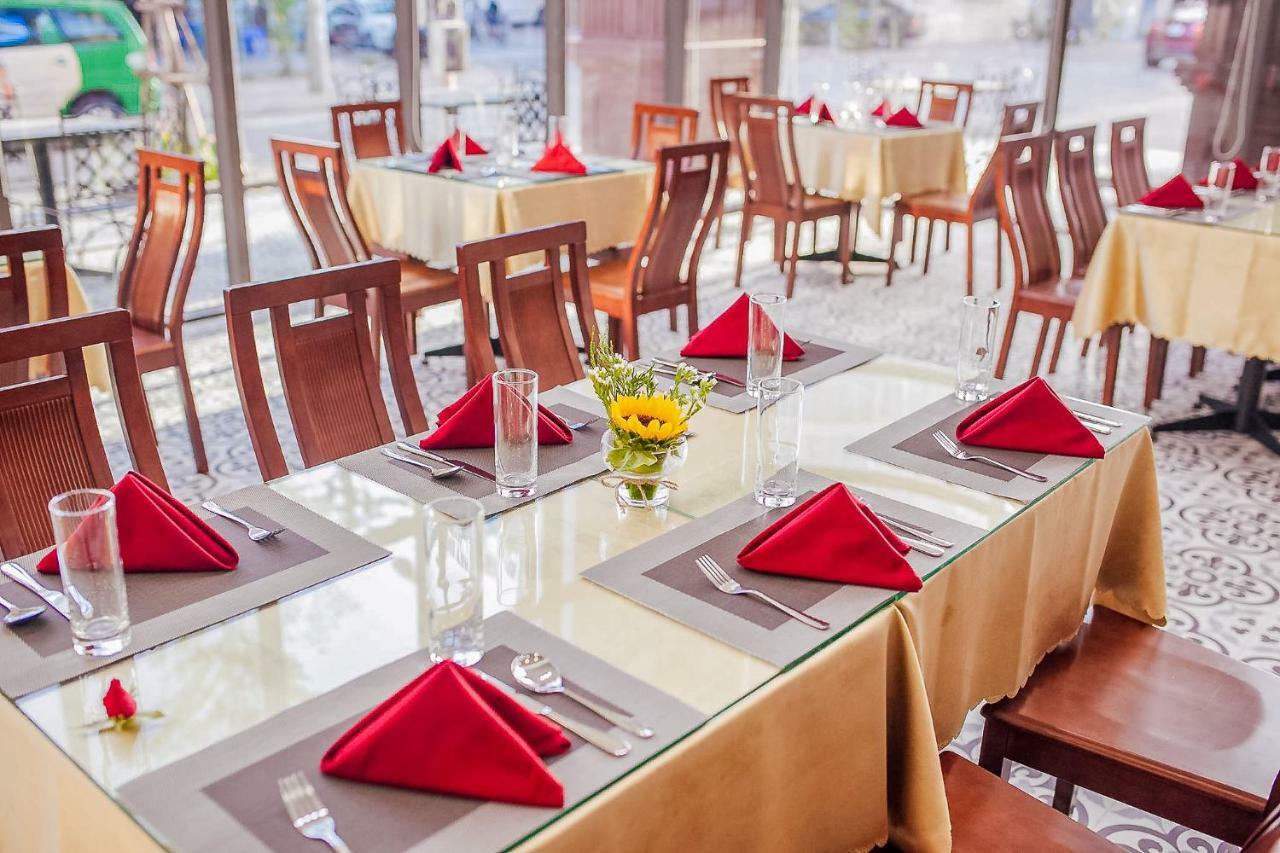 Ngoc Lan Hotel Дананг Екстериор снимка
