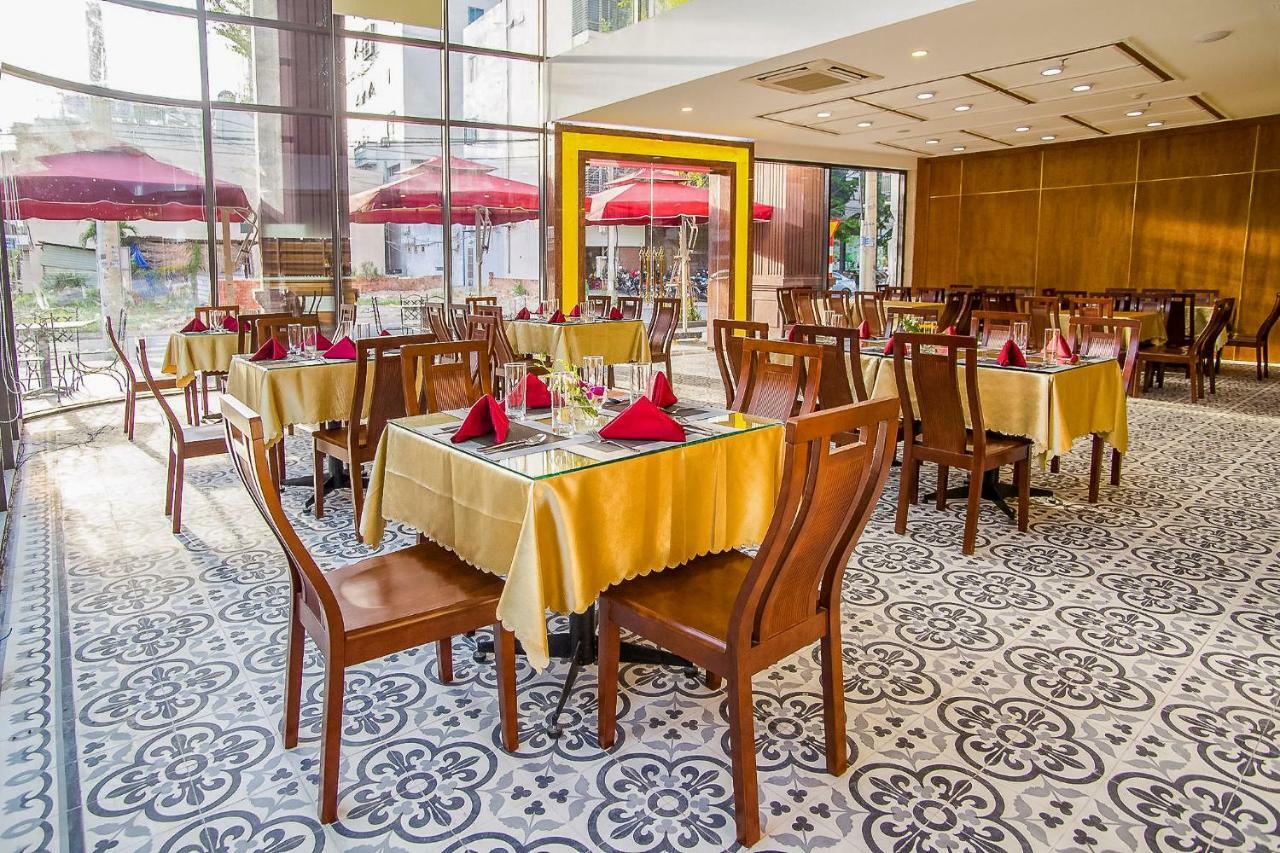 Ngoc Lan Hotel Дананг Екстериор снимка