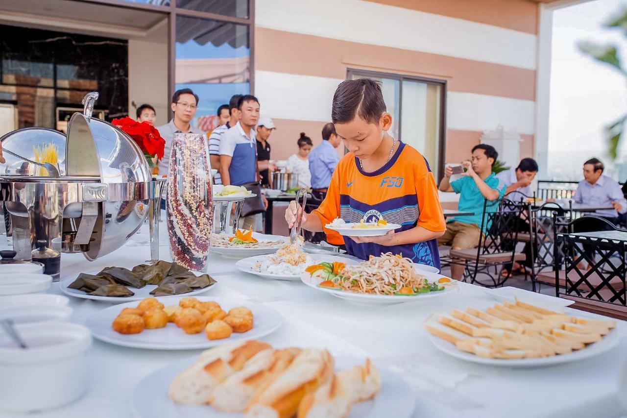 Ngoc Lan Hotel Дананг Екстериор снимка